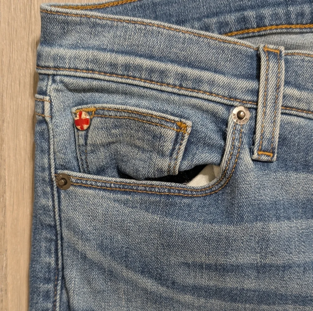 Hudson Blue Skinny Jeans with Distressed Details - 28 - Preloved - Picture 2 of 6